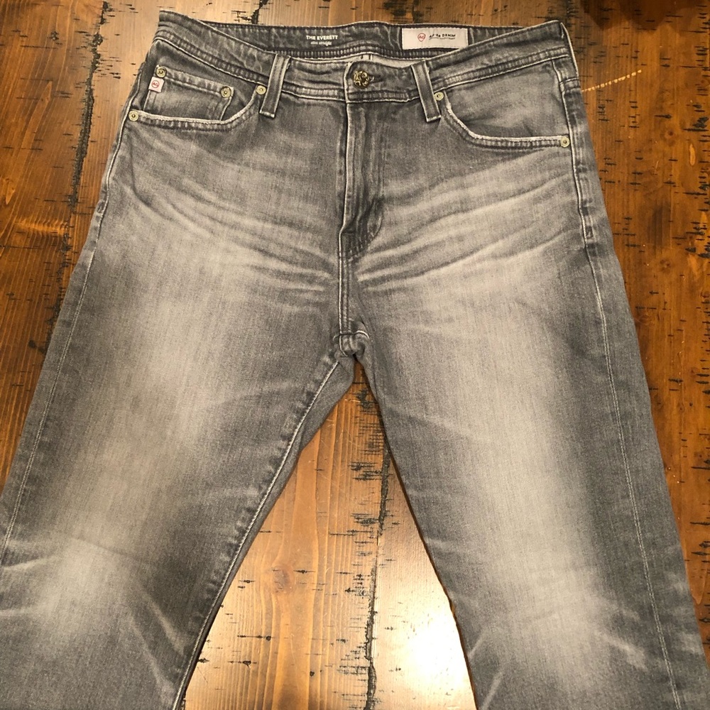 Men’s AG Jeans Size 32 The Everett Slim Straight